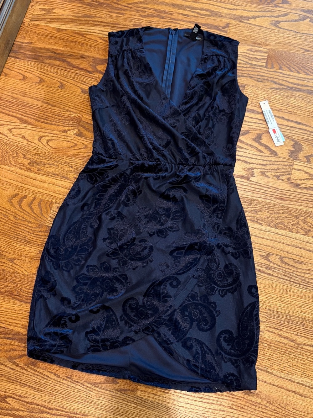 NWT Aqua by Bloomingdale’s Navy Velvet Dress - size S